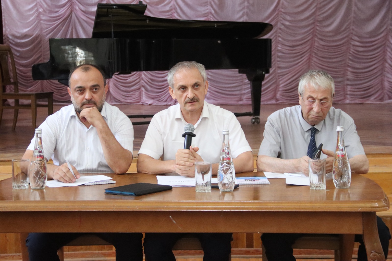 От диалога к единству: в Дагестане обсудили роль религии в укреплении общества